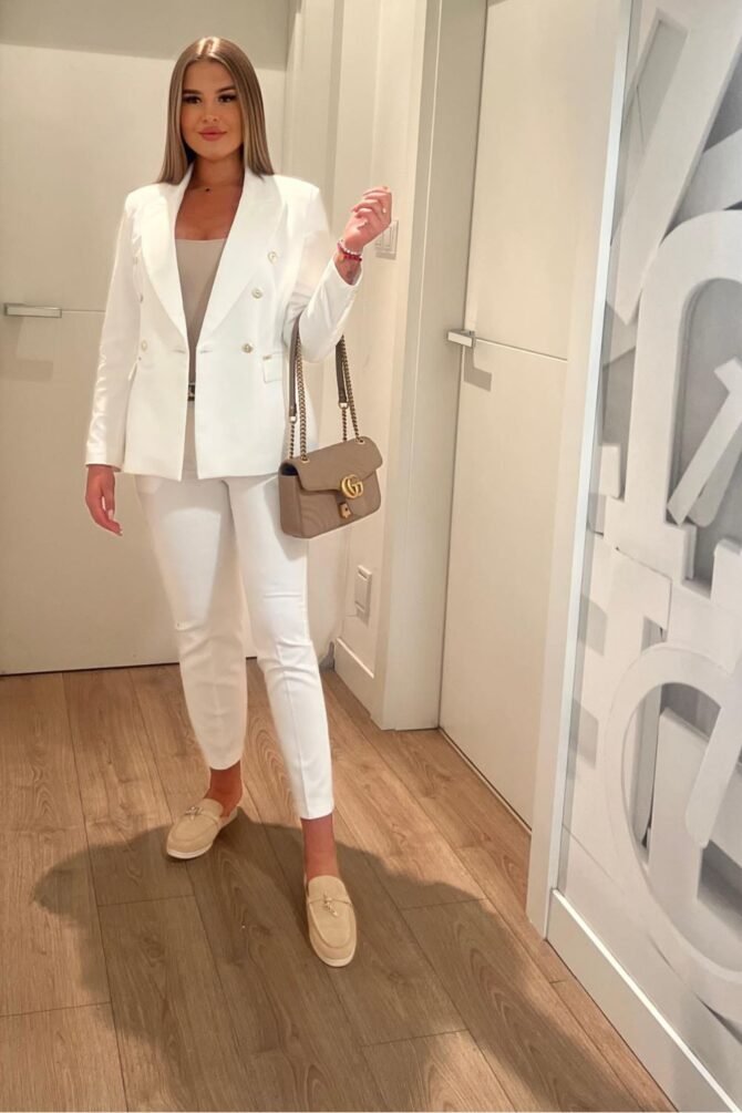 Striukė model  Cabba